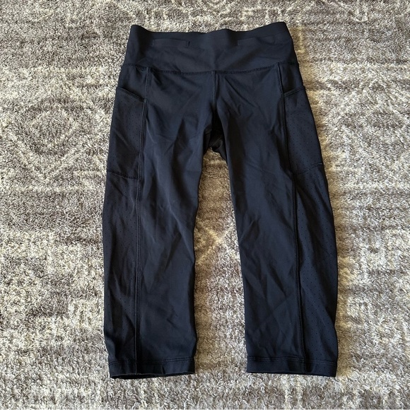 Lululemon Mind Over Miles 17” Luxtreme Crop Black Size 6 - Picture 5 of 13